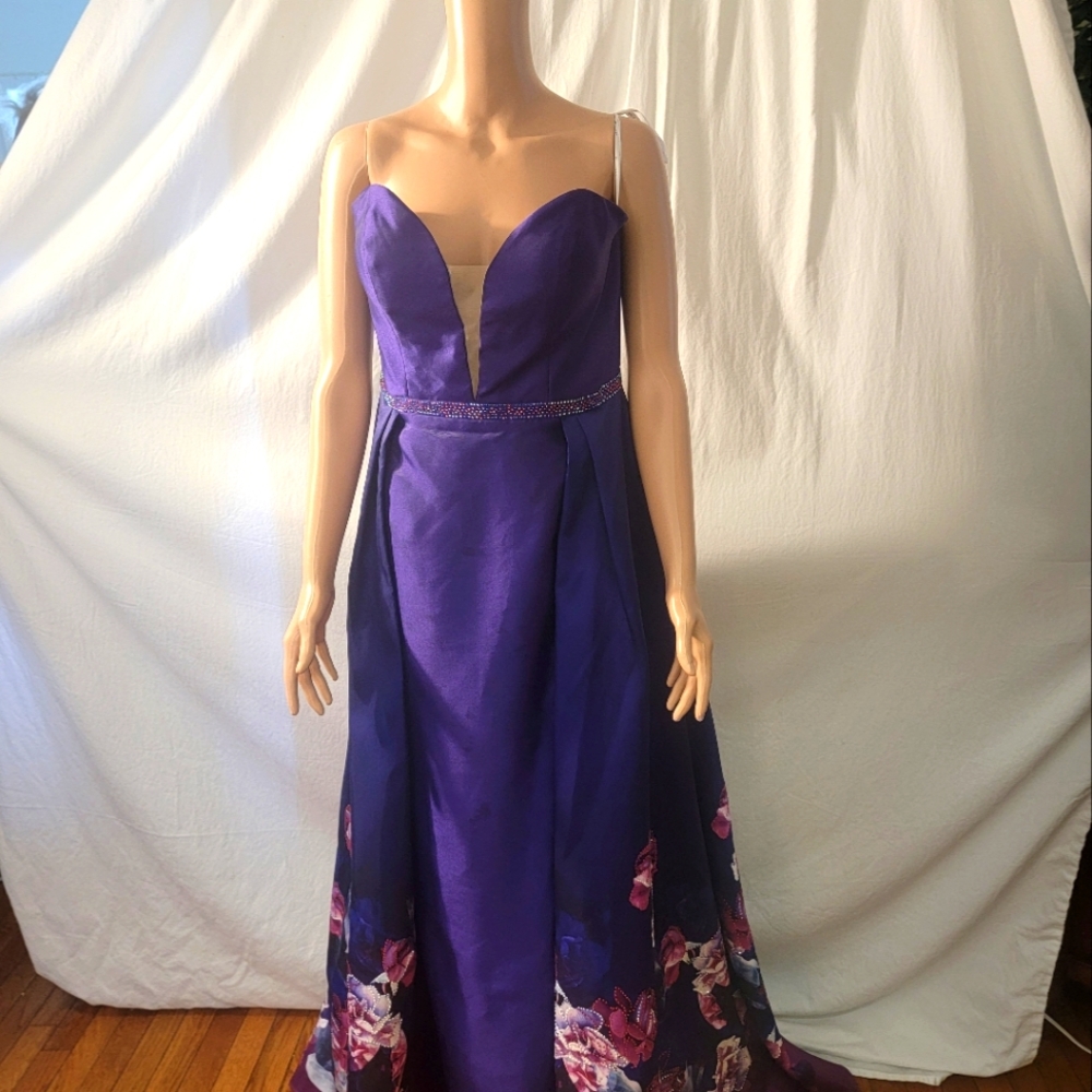 Formal Prom/Bridal Gown